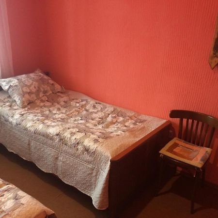 Katnakhpyur Red House Hatis מראה חיצוני תמונה